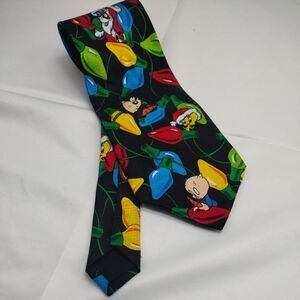 Looney Tunes Mania 100% Silk Christmas Taz Bugs Bunny Tweety Daffy Neck Tie